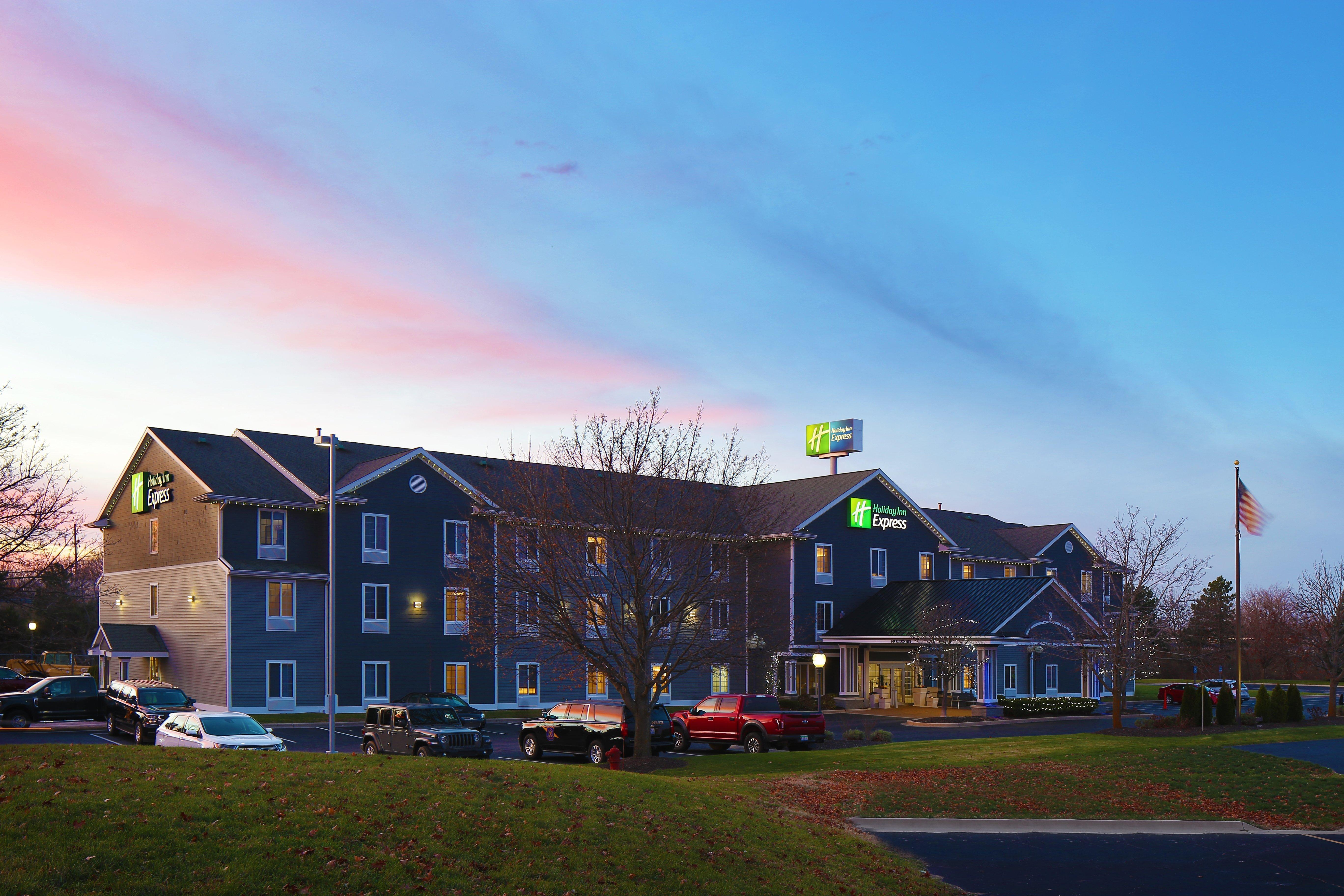 Holiday Inn Express Grand Rapids Southwest, An Ihg Hotel Grandville Exterior foto