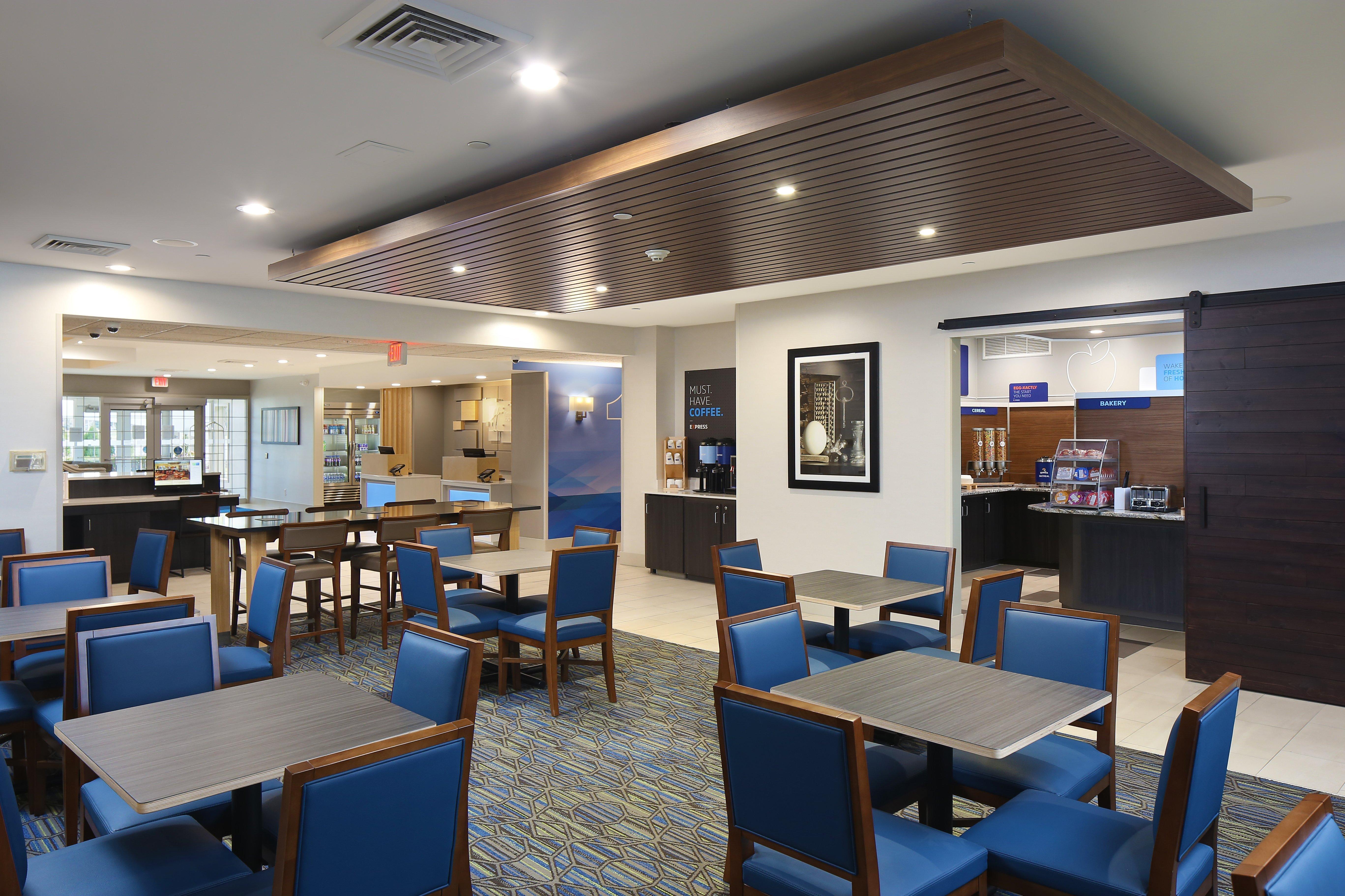 Holiday Inn Express Grand Rapids Southwest By Ihg Grandville Exterior foto